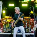 hombres-g-llena-de-nostalgia-el-auditorio-nacional-y-anuncia-documental-por-sus-40-anos